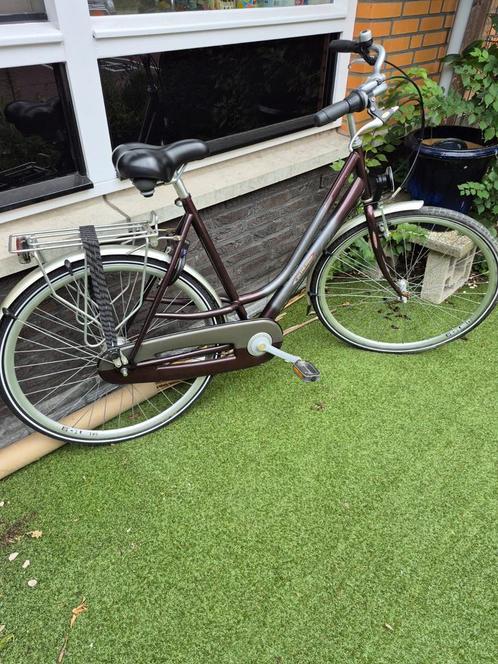 Nette en degelijke damesfiets 28 inch, Fietsen en Brommers, Fietsen | Dames | Omafietsen, Zo goed als nieuw, Versnellingen, Ophalen