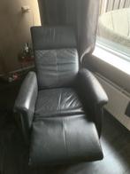 Comfortabele fauteuil met kleine beschadiging, Huis en Inrichting, Fauteuils, Ophalen, Gebruikt, Leer, 75 tot 100 cm