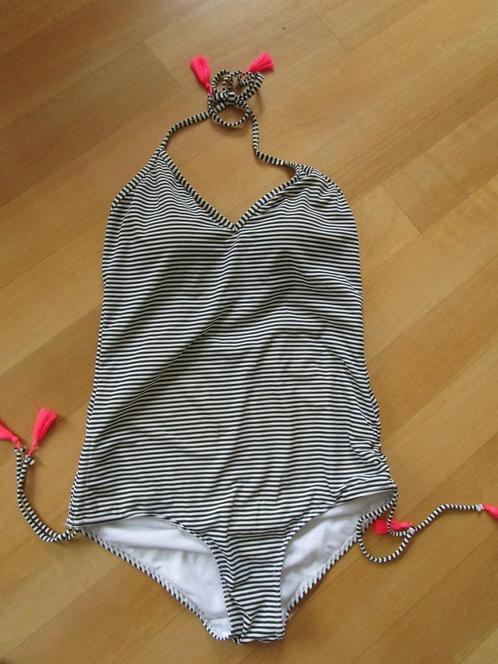 Hema - zwart/wit gestreept badpak maat L, Kleding | Dames, Badmode en Zwemkleding, Zo goed als nieuw, Badpak, Ophalen of Verzenden
