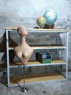 Oud vintage industrieel metalen wandrek rek stelling sale, N, Ophalen of Verzenden, N, N
