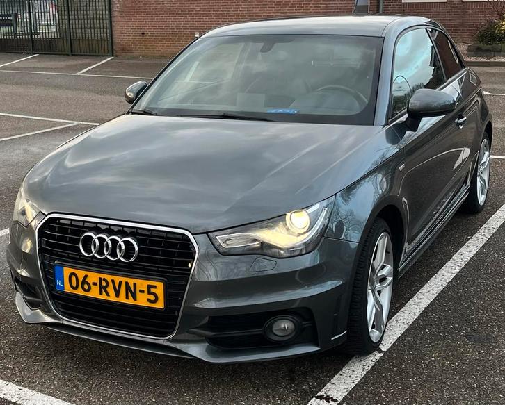 Audi A1 1.2 Tfsi 63KW 2011 Grijs, Auto's, Audi, Particulier, A1, Bochtverlichting, Boordcomputer, Climate control, Elektrische buitenspiegels
