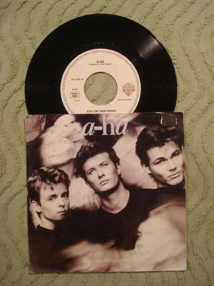 A-ha 7" Vinyl Single: ‘Stay on these roads’ (Duitsland), Cd's en Dvd's, Vinyl Singles, Zo goed als nieuw, Single, Pop, 7 inch