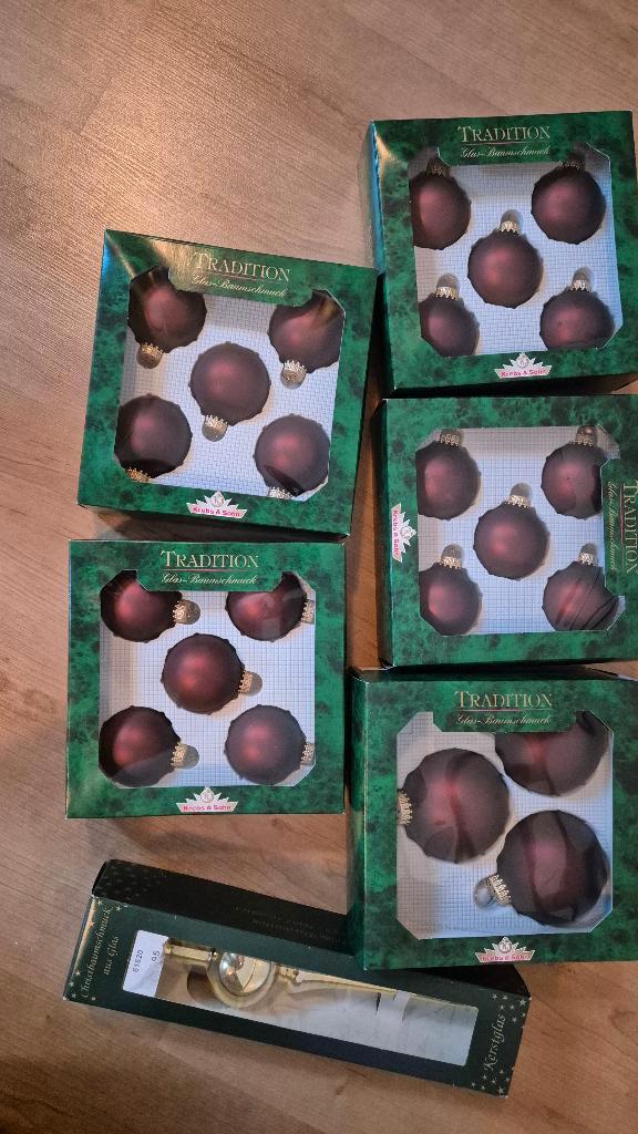 Kerstballen en versiering, Diversen, Kerst, Zo goed als nieuw, Ophalen