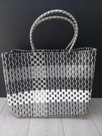 Ruime strandtas / shopper (nieuw!), Ophalen of Verzenden, Zo goed als nieuw, 30 cm of meer