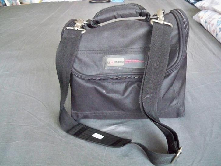 Beauty case, Sieraden, Tassen en Uiterlijk, Beautycases, Gebruikt, Softcase, Zwart, Met slot, Ophalen