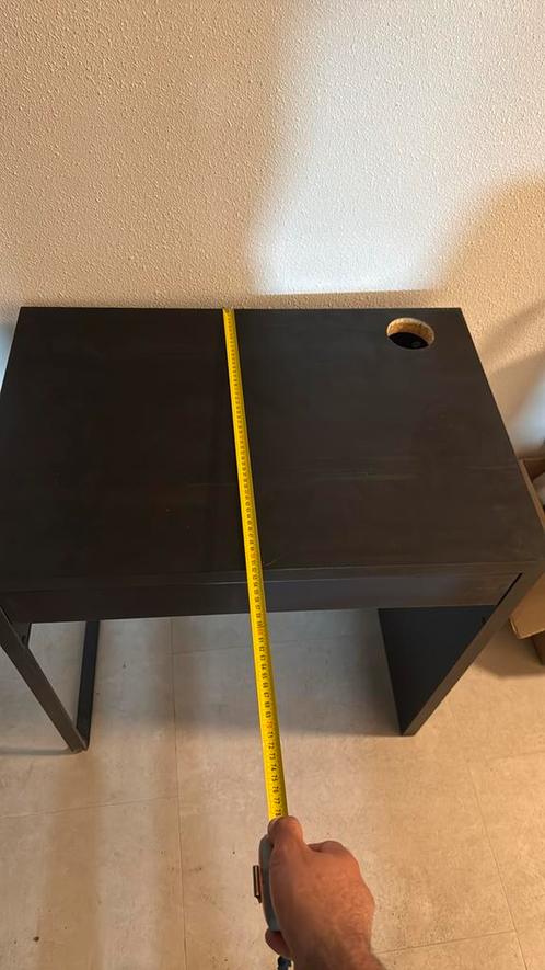 Stevig ikea bureautje, Huis en Inrichting, Bureaus, Gebruikt, Ophalen of Verzenden