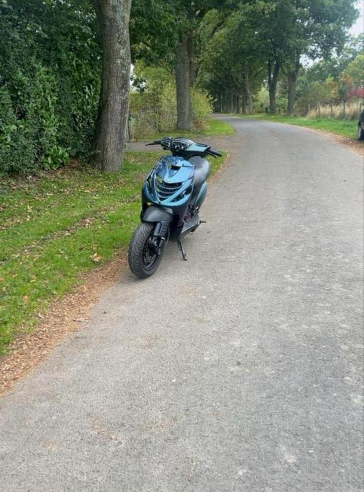 Piaggio zip 172 cc stage 1 getuned, Fietsen en Brommers, Scooters | Piaggio, Zo goed als nieuw, Zip, Tweetakt, Ophalen of Verzenden