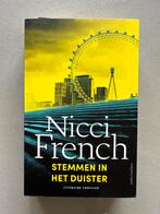 Nicci French - Stemmen in het duister, Ophalen of Verzenden, Zo goed als nieuw, Nicci French, Nederland