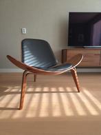Carl Hansen & Son, Hans Wegner CH07 stoel walnoot Thor 301, Huis en Inrichting, Fauteuils, Ophalen, Zo goed als nieuw, 75 tot 100 cm