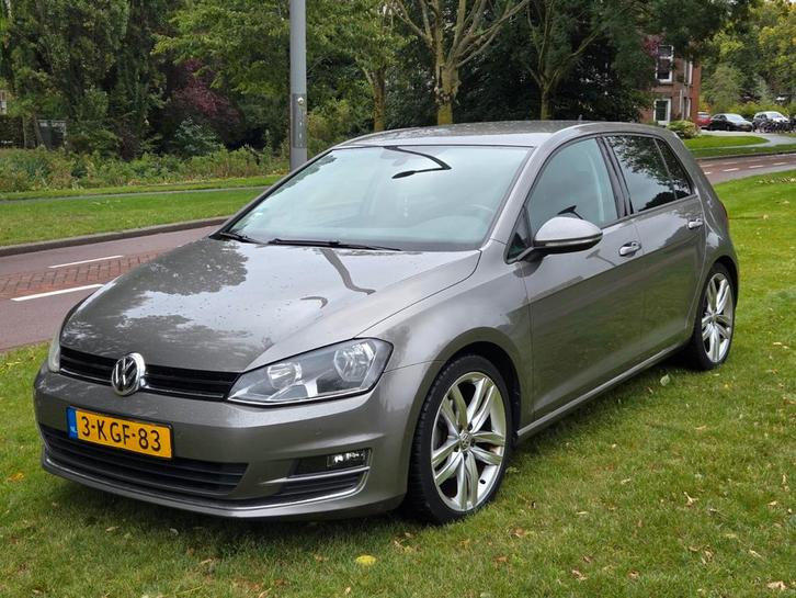Volkswagen Golf 1.4 TSI 103KW DSG 2013 Grijs, Auto's, Volkswagen, Particulier, Golf, ABS, Airbags, Airconditioning, Alarm, Bluetooth