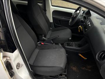 Keurig interieur Skoda Citigo 2016 met stoelverwarming  beschikbaar voor biedingen