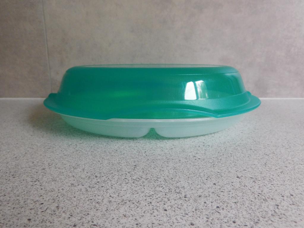 Tupperware Magnetronbord 26 cm. Aqua Creme, Ophalen of Verzenden, Zo goed als nieuw, Groen, Overige typen