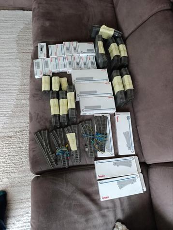 Moet weg grote partij Märklin C rails 157 stuks koopje beschikbaar voor biedingen