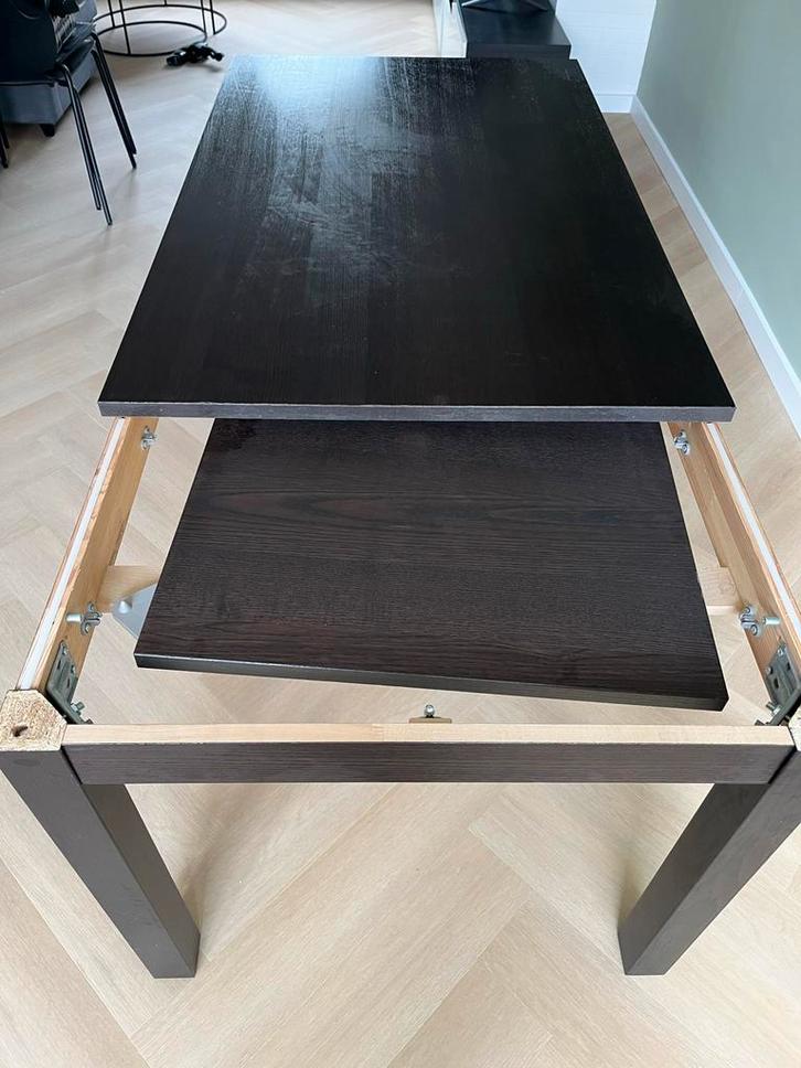 Zwarte uitschuifbare eettafel + 6 stoelen, Huis en Inrichting, Tafels | Eettafels, Gebruikt, 50 tot 100 cm, 100 tot 150 cm, Vier personen