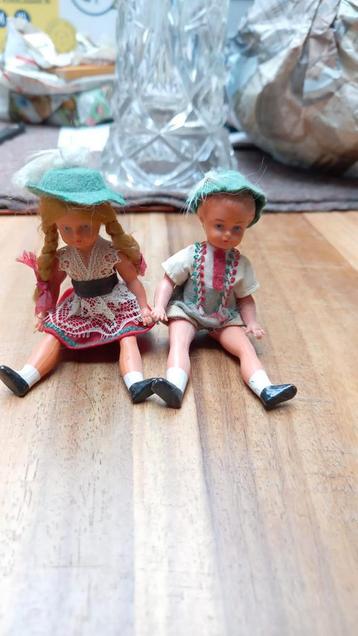 Celluloid mini poppenpaartje uit Oostenrijk.  beschikbaar voor biedingen