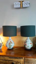 Te koop 2 antieke porceleinlampen met art deco lampenkap, Minder dan 50 cm, Overige materialen, Zo goed als nieuw, Ophalen