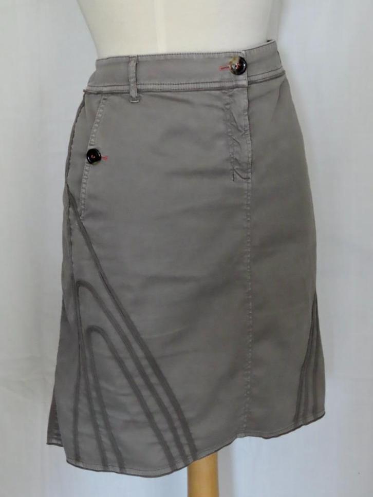 MARC CAIN stoer rokje in modieus KAKIgroen mt 44/ mt 6, Kleding | Dames, Rokken, Zo goed als nieuw, Maat 42/44 (L), Groen, Verzenden