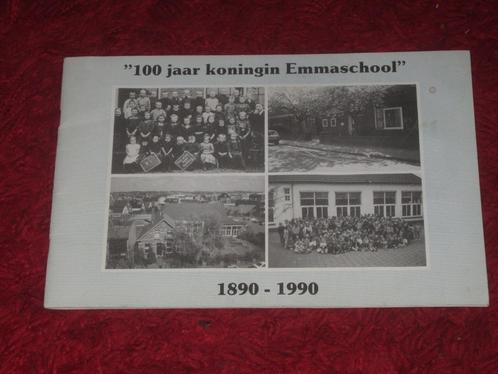 Rijnsburg - "100 jaar koningin Emmaschool" - 1890-1990., Boeken, Geschiedenis | Stad en Regio, Gelezen, 20e eeuw of later, Ophalen of Verzenden