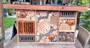 🐝Wilde bijen vlinder insectenhotel 🐝ook op maat gemaakt🐝 beschikbaar voor biedingen