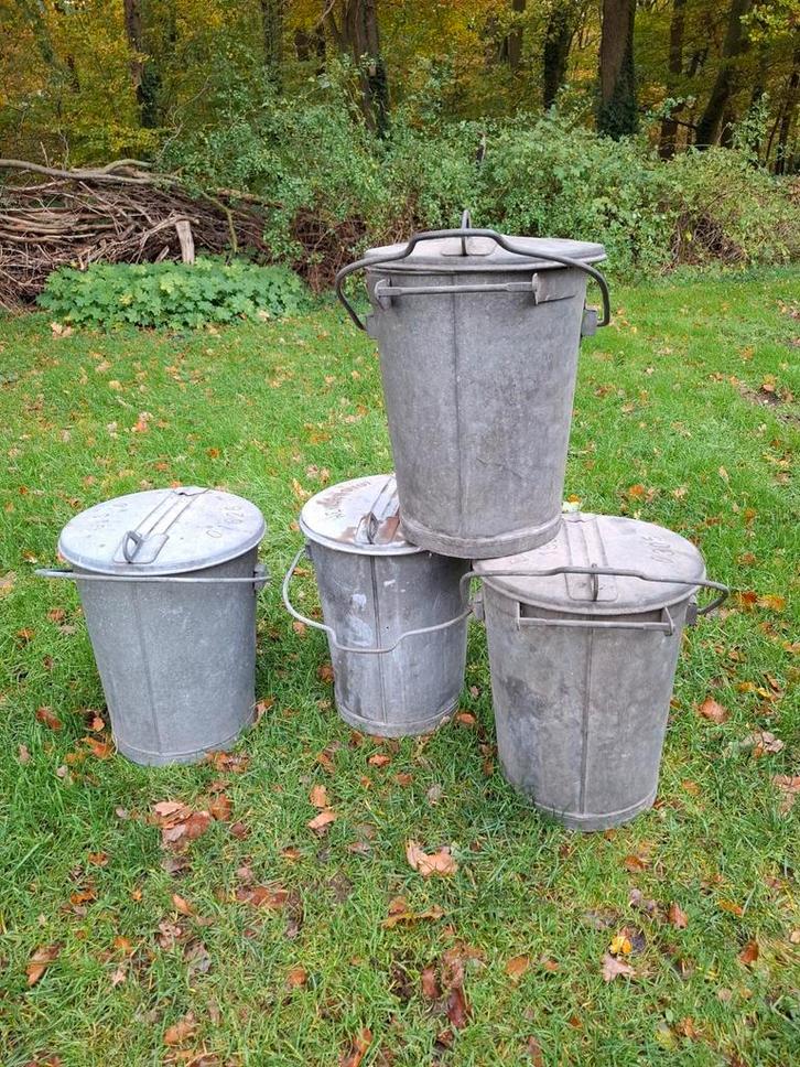 Oud brocante zinken vuilnisemmer prullenbak plantenbak olijf, Tuin en Terras, Bloembakken en Plantenbakken, Gebruikt, Metaal, Rond