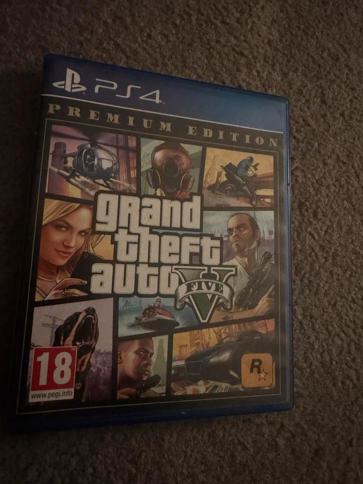GTA 5 Premium Edition - PS4, Spelcomputers en Games, Spelcomputers | Sony PlayStation 4, Zo goed als nieuw, Original, Met 1 controller