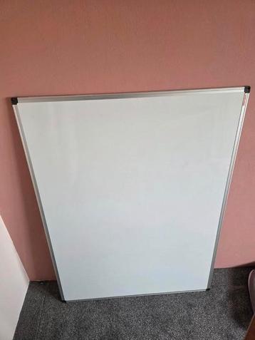 Whiteboard 90x120 beschikbaar voor biedingen