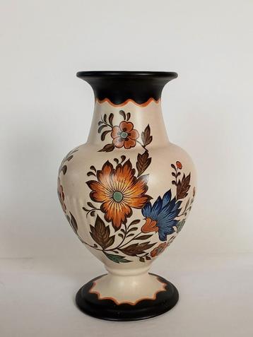 Vaas Flora Gouda Vintage beschikbaar voor biedingen