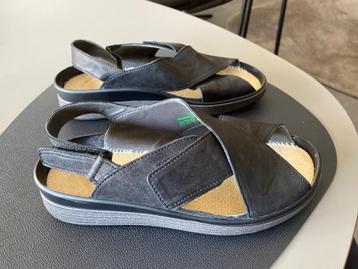 Think sandaal Meggie maat 38 / nieuwprijs €139 nu €40 beschikbaar voor biedingen