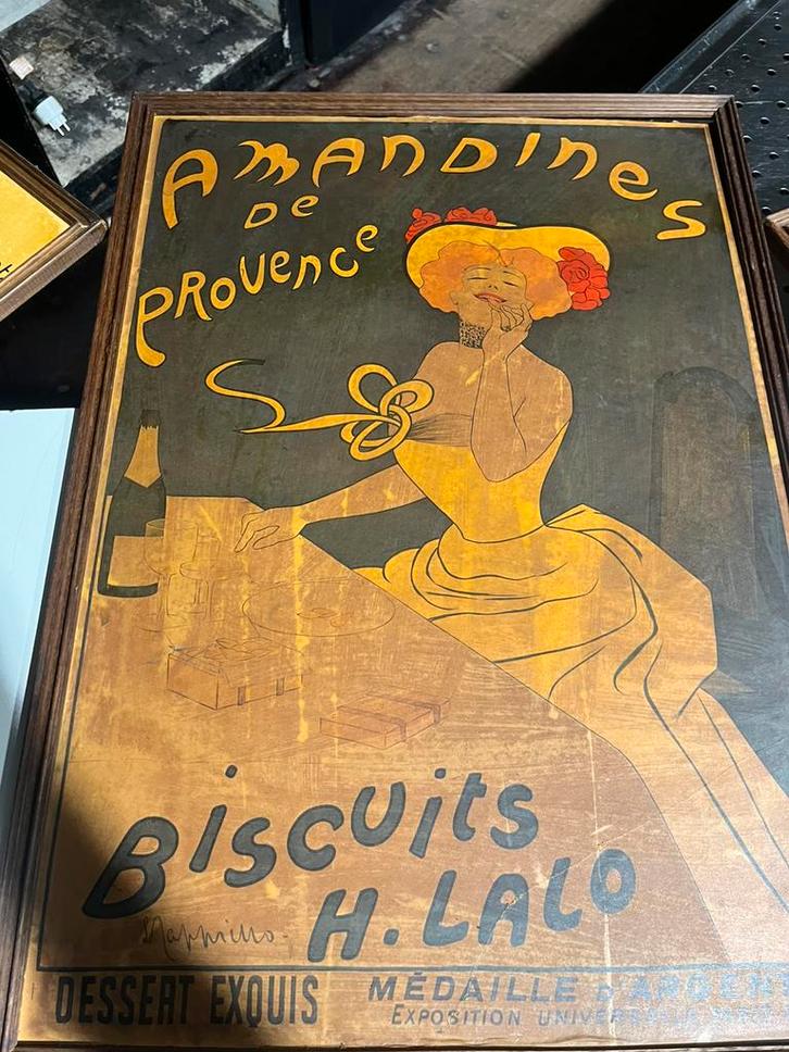 Amandines de Provence – Franse Sfeer in Beeld, Verzamelen, Posters, Gebruikt, Overige onderwerpen, Deurposter of groter, Rechthoekig Staand