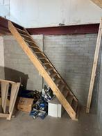 Degelijke houten trap - steektrap -  285cm hoog, Doe-het-zelf en Verbouw, Ladders en Trappen, Ophalen, Gebruikt, Trap, 2 tot 4 meter