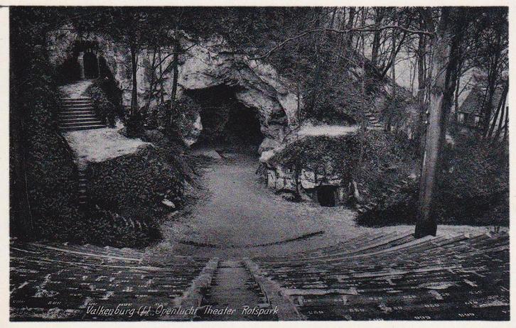 01823 Valkenburg - Openlucht theater Rotspark, Verzamelen, Ansichtkaarten | Nederland, Ongelopen, Limburg, 1920 tot 1940, Verzenden
