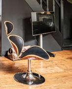 Zwart leren design stoel op draaipoot, Ophalen of Verzenden, Gebruikt, 50 tot 75 cm