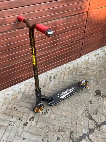 Stunt step beschikbaar voor biedingen
