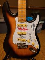 Status Quo Origineel Gesigneerde Gitaar, Ophalen, Zo goed als nieuw, Instrument of Toebehoren, Gesigneerd