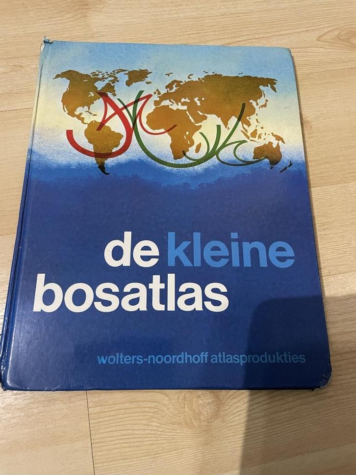 De Kleine Bosatlas – Wolters-Noordhoff (Vintage editie), Boeken, Atlassen en Landkaarten, Gelezen, Bosatlas, Wereld, 2000 tot heden