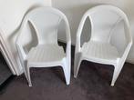 2 witte kunststof kuipstoeltjes, Tuin en Terras, Ophalen, Gebruikt, Kunststof, Stapelbaar