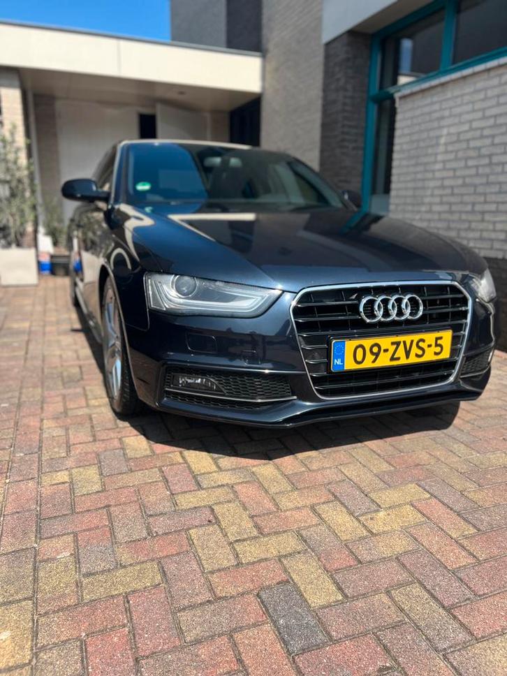 Audi A4 1.8 TFSI Multitronic S line Blauw - 2013, Auto's, Audi, Particulier, Benzine, A, Sedan, Automaat, Origineel Nederlands