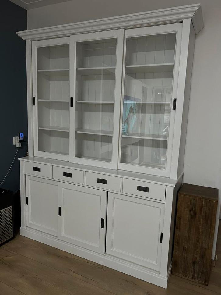 Mooie buffetkast met glazen schuifdeuren, Huis en Inrichting, Kasten | Buffetkasten, Gebruikt, 150 tot 200 cm, 25 tot 50 cm, Met lade(s)