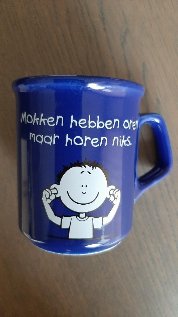 Grappige blauwe mok, Huis en Inrichting, Keuken | Servies, Nieuw, Kop(pen) en/of Schotel(s), Overige stijlen, Aardewerk, Ophalen