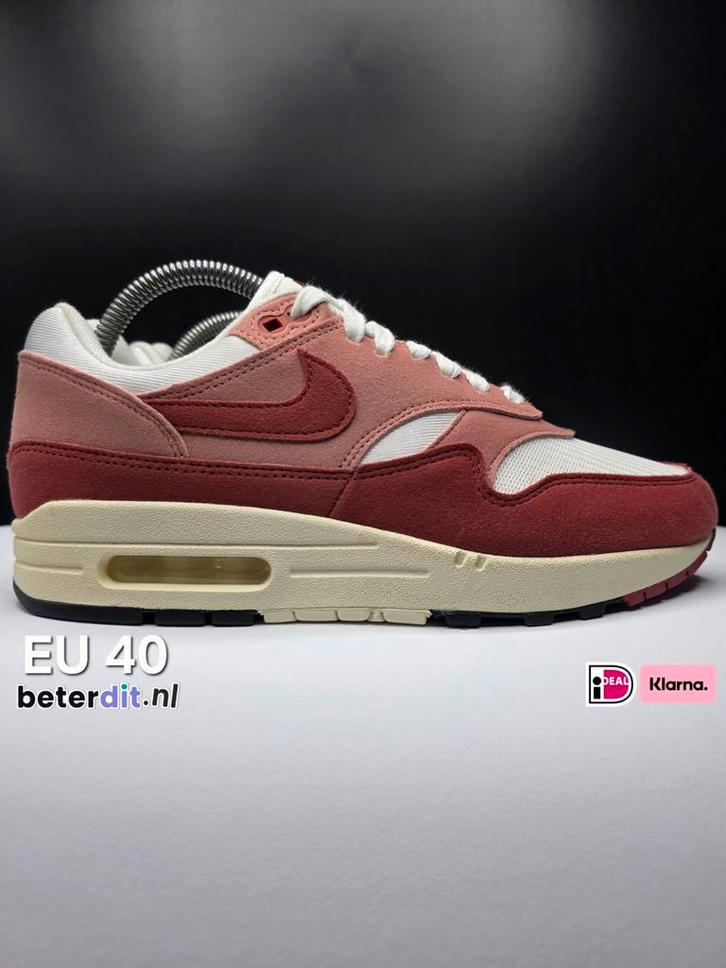 Nike Air Max 1 'Red Stardust'
Maat: 40, Kleding | Dames, Schoenen, Zo goed als nieuw, Sneakers of Gympen, Rood, Ophalen of Verzenden