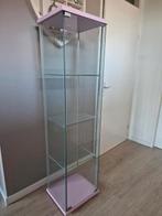 Super leuke roze ikea vitrinekast., Huis en Inrichting, Kasten | Vitrinekasten, Ophalen, Minder dan 50 cm, Gebruikt, 150 tot 200 cm