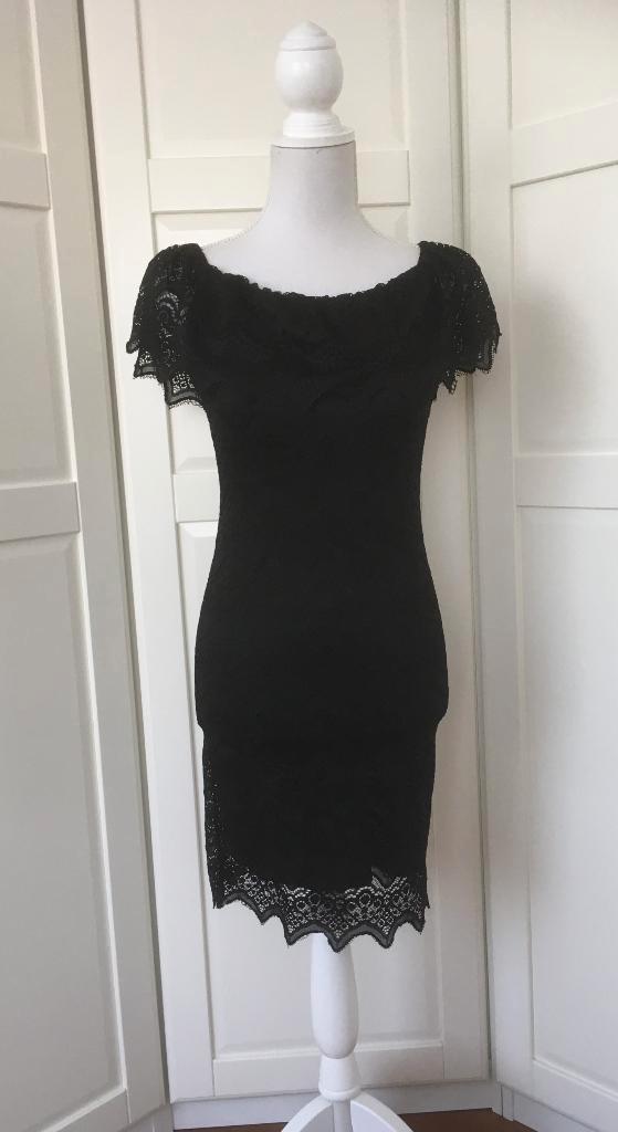 Jennyfer zwarte kanten korte jurk, maat S, Kleding | Dames, Jurken, Gedragen, Maat 36 (S), Zwart, Boven de knie, Ophalen of Verzenden