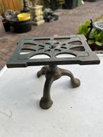 Brocante gietijzeren strijkijzerstandaard, Antiek en Kunst, Ophalen