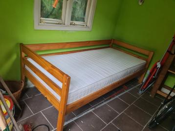  bed en matras beschikbaar voor biedingen