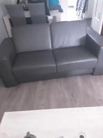 Te koop: ruime 2 persoons bank. Kleur: antraciet., Huis en Inrichting, Kunststof, Minder dan 75 cm, 150 tot 200 cm, Ophalen of Verzenden