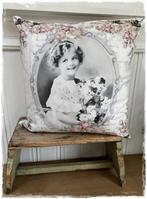 Sale! Kussenhoes 4545 vintage afbeelding meisje en rozen, Ophalen of Verzenden