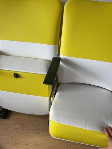 Bioscoopstoelen set Geel Wit op te halen beschikbaar voor biedingen