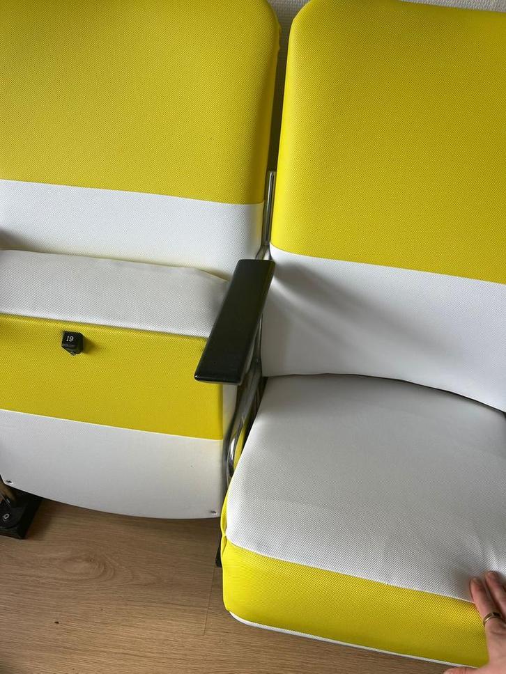 Bioscoopstoelen set Geel Wit op te halen, Huis en Inrichting, Stoelen, Zo goed als nieuw, Wit, Ophalen