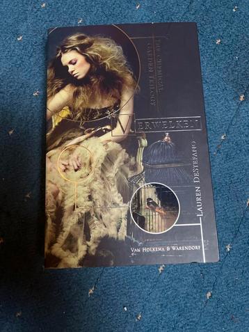 Erweken - Lauren DeStefano (The Chemical Garden Trilogy) beschikbaar voor biedingen