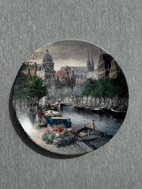 Royal Mosa porseleinen sierbord, Antiek en Kunst, Antiek | Wandborden en Tegels, Ophalen